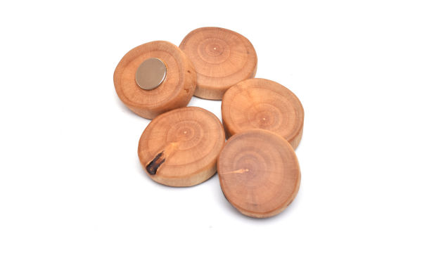 Magnete aus Holz, Holzmagnete, Kühlschrankmagnete handgefertigt, Magnete für Magnettafeln, Handgefertigtes aus Holz, Holzknopf & mehr, dunkles Kirschholz