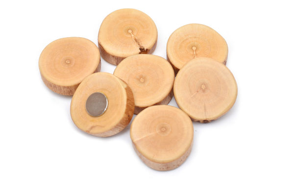 Magnete aus Holz, Holzmagnete, Kühlschrankmagnete handgefertigt, Magnete für Magnettafeln, Handgefertigtes aus Holz, Holzknopf & mehr, helles Kirschholz